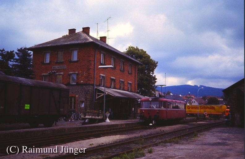 Box11-0090