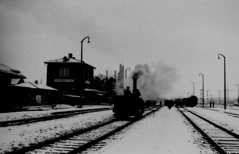 176 der ADLER-Zug im Bhf. Stein