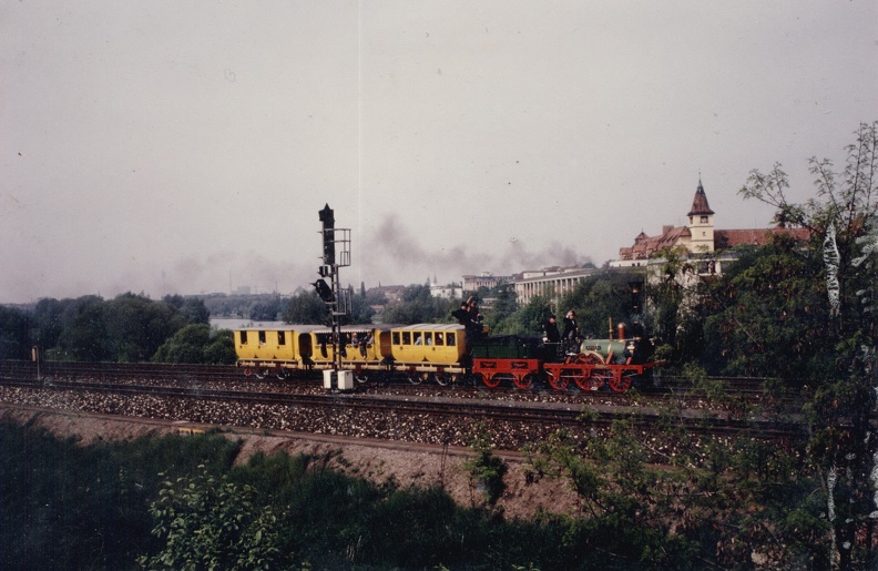 Adler-Zug nach Nbg.-Ost Alexander Boulan